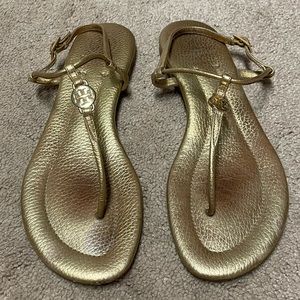 Tory Burch gold leather sandals. Size 7